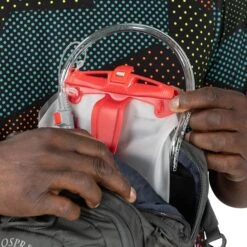 Osprey Syncro 12 Coal Grey 28 Osprey Syncro 12 Coal Grey -Samsoni Koffers Winkel image 1364